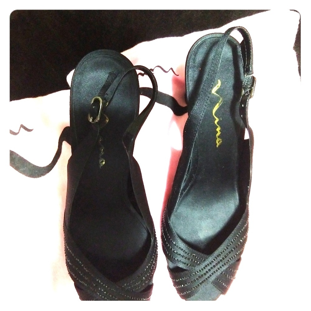 Black dress shoes